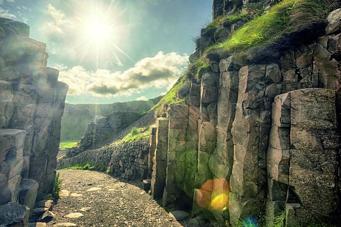 2-Day Northern Ireland Tour from Dublin Including Belfast and Giants Causeway - Two days in Northern Ireland without the planning stress