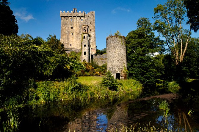 4-Day Blarney Castle, Ring of Kerry, Cliffs of Moher & Connemara - Dublin to Cork and Blarney Stone, the quick-hit start that works