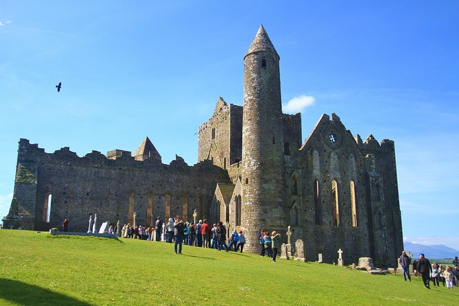 7-Day Ireland to Island Small Group Tour from Dublin - Small Group Size, One Driver, and the Comfort Factor