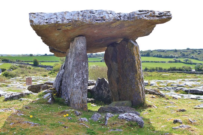 8 Day Emerald Explorer Small Group of tour of Ireland - Day 2: Cahir Castle, Blarney Castle, and Killarney’s evening energy