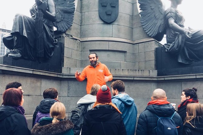 90 Minute Dublin Walking tour and Sightseeing tips - Quick Dublin Orientation on Foot in 90 Minutes