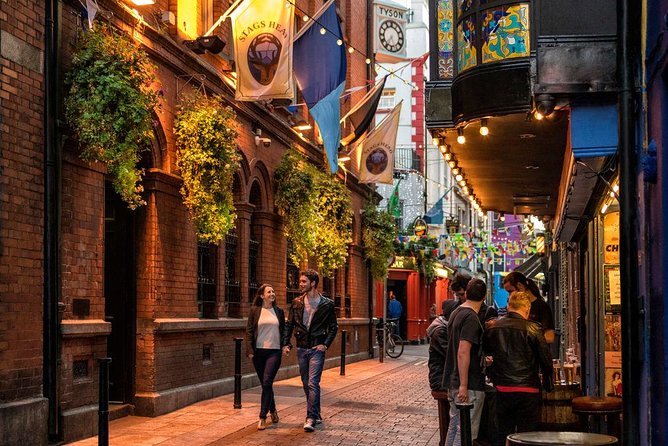 90 Minute Dublin Walking tour and Sightseeing tips - Meeting at Aston Quay, Then Straight Into O’Connell Street’s Drama