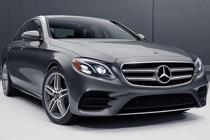 Arrival Transfer: Dublin Airport DUB to Dublin in Business Car - The Business Car Setup: Comfortable Ride and Safety Rules