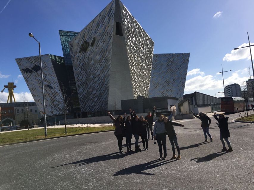 Belfast and Giant's Causeway in Italian or Spanish - The schedule from Dublin, and how the 12 hours really feel