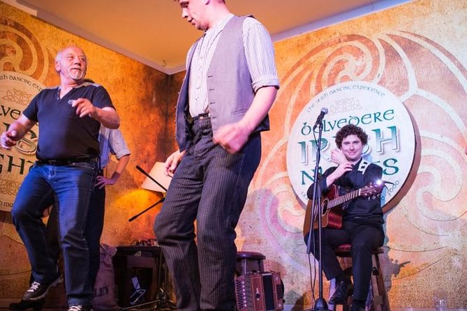 Belvedere Irish Night Show, Dance and Traditional 3-Course Dinner - The show itself: live Irish music, singing, and step dance