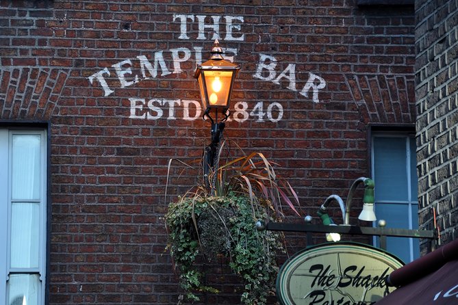 Big Bus Dublin Hop-on, Hop-off Sightseeing Tour with Live Guide - Price and value: how $41.12 can make sense for a short stay