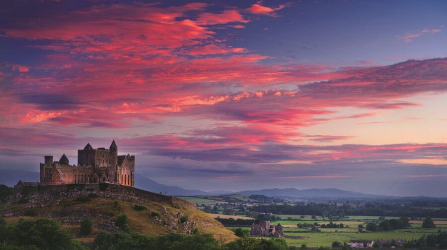 Blarney Castle Full-Day Tour from Dublin - Golden Vale Drive: Green Fields, Dairy Farms, and Big Views