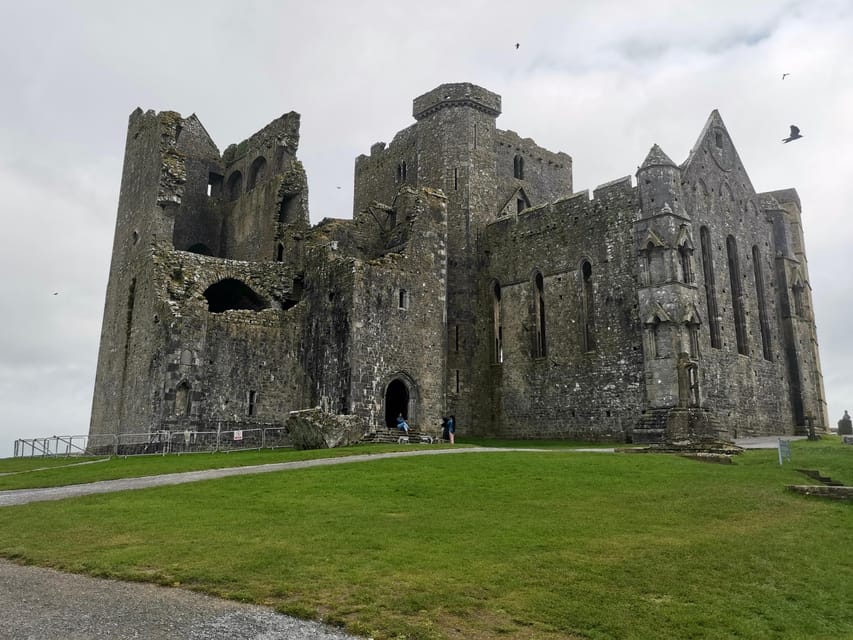 Blarney Castle: Private Guided Day Tour from Dublin - Inside the Mercedes V-Class, and Why Road Time Isn’t Wasted