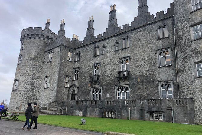 Chauffeur Driven Tour of Beautiful County Wicklow - Killiney Hill Viewpoint and the Coast Road Return Into Dublin