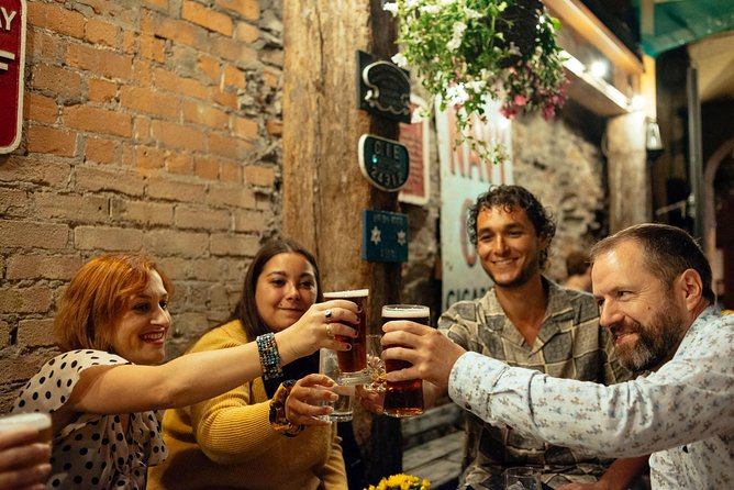 Classic Irish Pubs Private Tour of Dublin: Live Music, Beer and Nightlife - Wood Quay Amphitheatre: Viking traces in a modern music setting