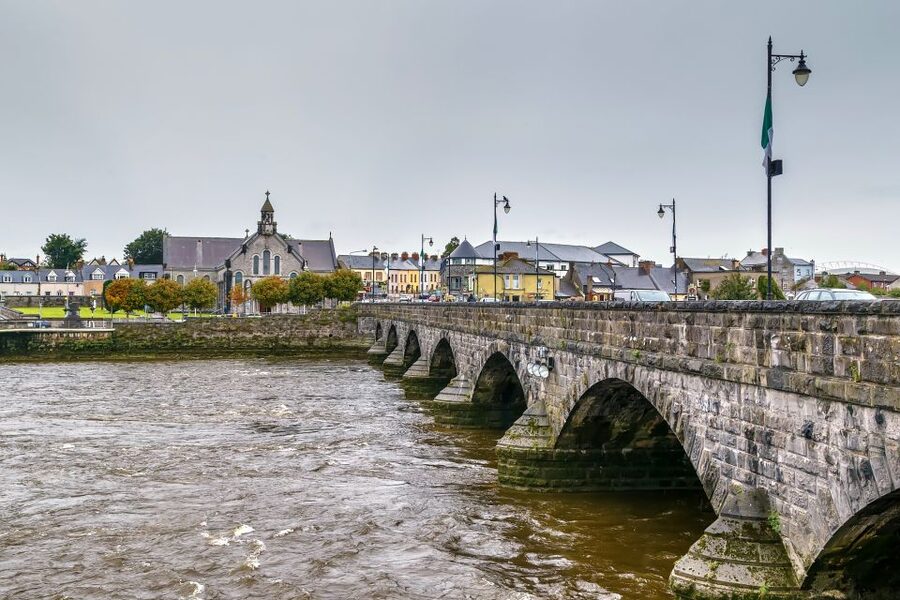 Cliffs of Moher and Blarney 2-Day Tour from Dublin - Transportation and admissions: what your $226 really covers
