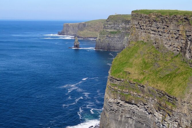 Cliffs of Moher, Burren and Bunratty with Private Chauffeur Tour - Cliffs of Moher Walkways: Atlantic Views, Aran Islands, and Sea Bird Life