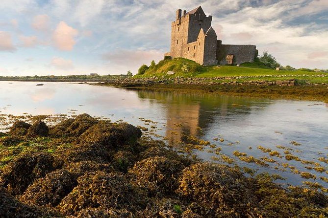 Cliffs Of Moher Tour In Spanish - Entering the West Coast With a Spanish Guide From Dublin