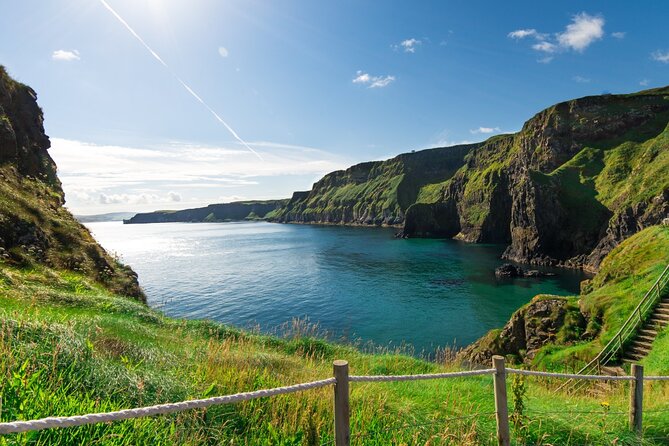 Day trip to Cliffs of Moher & Bunratty Castle and Ennis - Group size, guide language, and how to handle mixed expectations