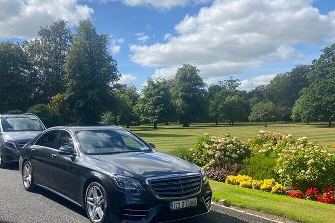 Dublin Airport Transfers: Luxury Transfer To/From DUB Per Vehicle - Getting a mini Dublin orientation from the driver, without turning it into a tour