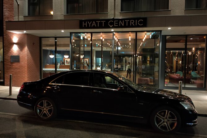 Dublin Airport Transfers: Luxury Transfer To/From DUB Per Vehicle - Who this Dublin Airport transfer suits best