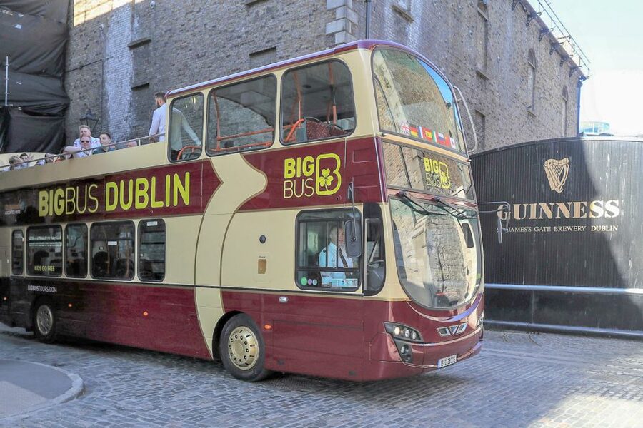 Dublin: Big Bus Hop-On, Hop-Off Tour with Live Guide - National Gallery, National Library, and Leinster House without the hassle