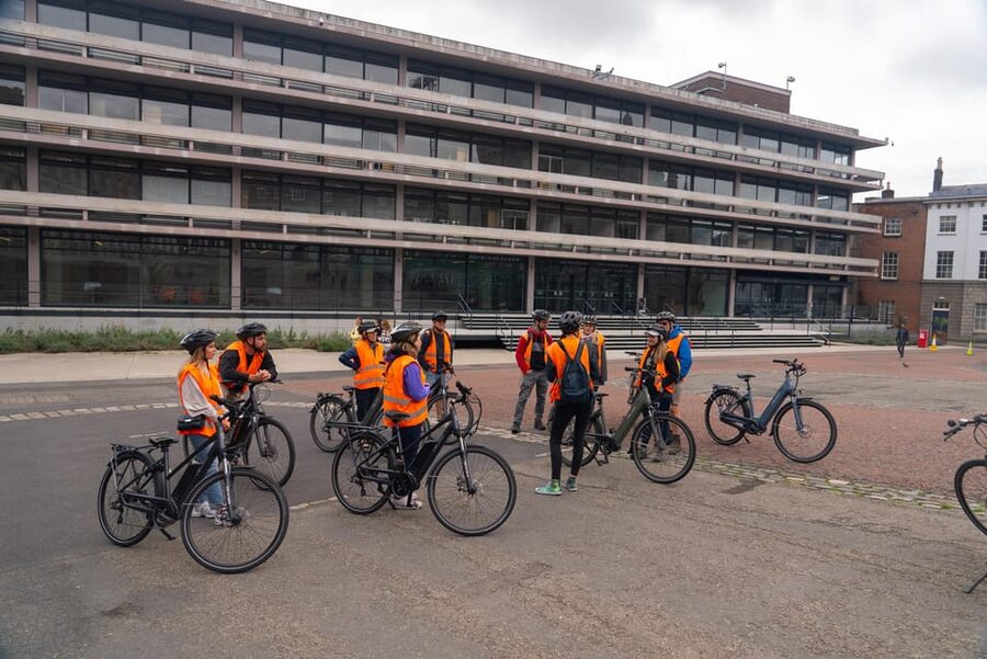 Dublin: Bike & E-Bike Tour with a Local Guide - E-bike vs push bike, choosing what fits your comfort