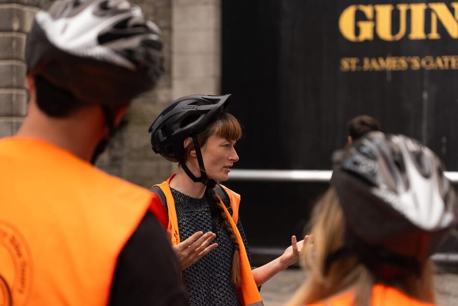 Dublin: Bike & E-Bike Tour with a Local Guide - Small group size, language, and why it affects your experience