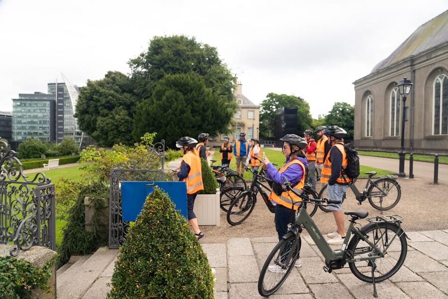 Dublin: Bike & E-Bike Tour with a Local Guide - Who this Dublin bike tour is best for