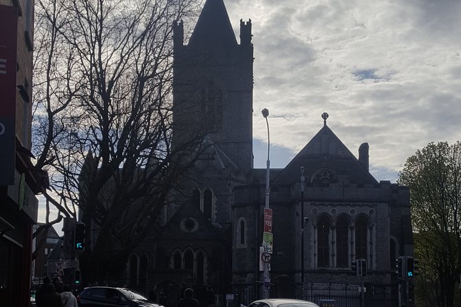 Dublin City Center Walking Tour - Stop 2: Dublin Castle, prisoners, an escape story, and Spanish-Irish connections
