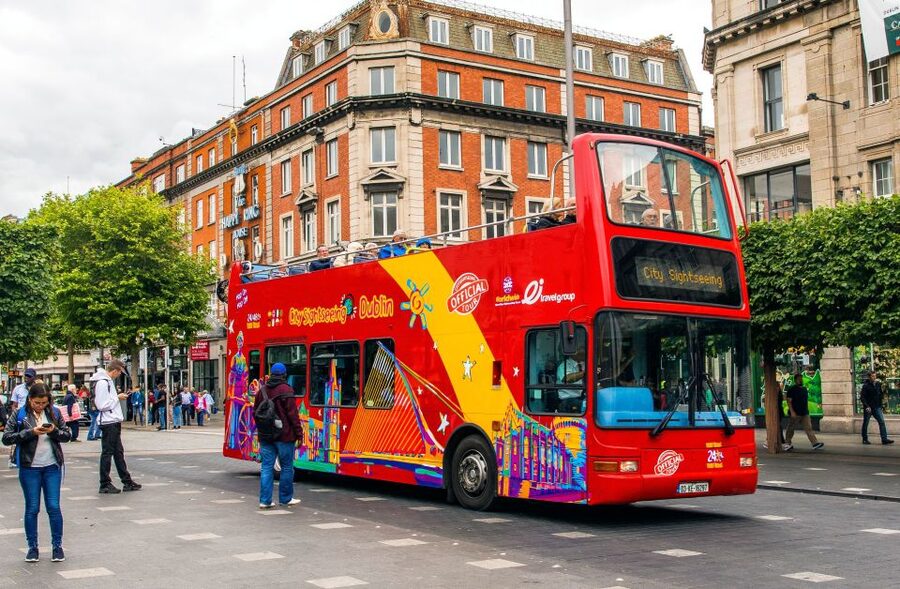 Dublin: City Sightseeing Hop-On Hop-Off Bus Tour - Merrion Square to St Stephen’s Green: the walkable, elegant middle