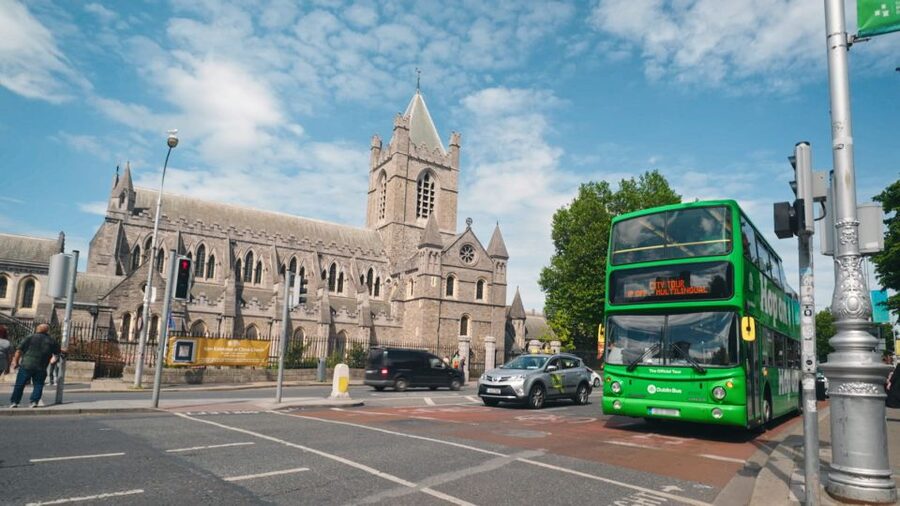 Dublin: Cruise Excursion Hop-On Hop-Off Tour & Rail Ticket - From bus to back again: getting on, re-boarding, and handling crowds