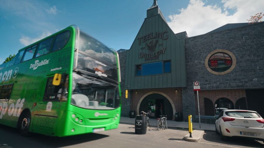 Dublin: Cruise Excursion Hop-On Hop-Off Tour & Rail Ticket - Cathedrals, castles, and the “one loop, many vibes” approach