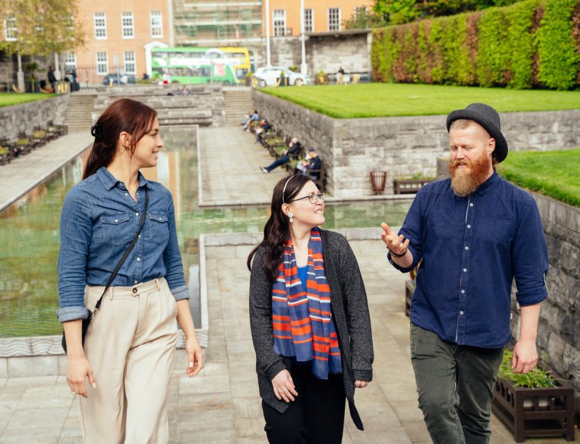 Dublin: Customizable Private Walking Tour with a Local Host - St Stephen’s Green, a calm pause that helps the city click