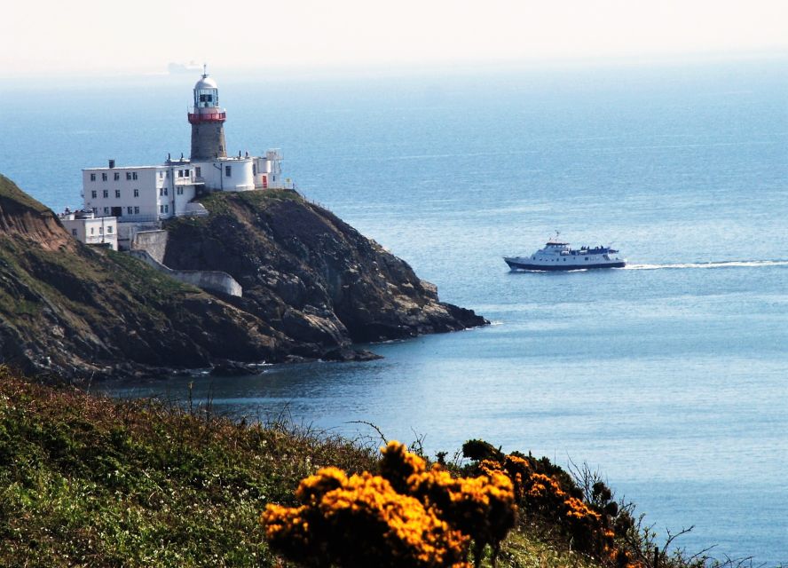Dublin: Dublin Bay Cruise from Dun Laoghaire to Howth - The 70-minute sail: where Dublin Bay views start to make sense