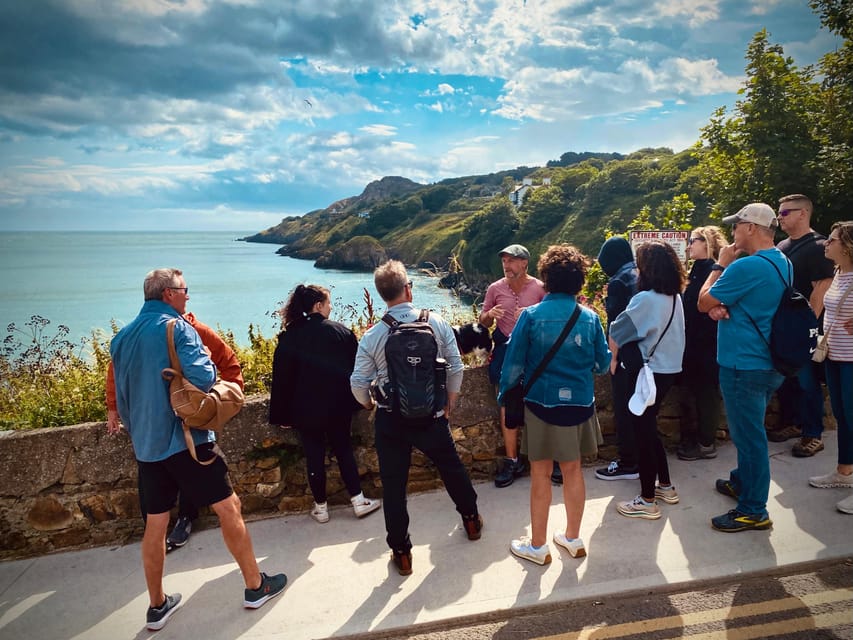 Dublin: Dublin Coastal Hike and Pints & Puppies - Getting to Howth from Dublin city centre (and where to meet)