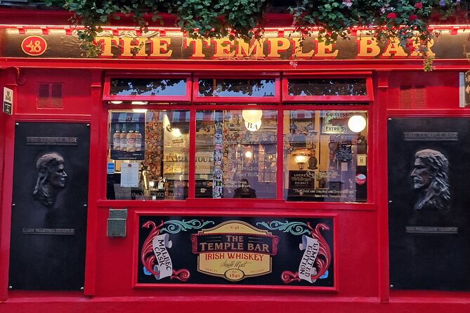 Dublin Express Private Guided Walking Tour - Hapenny Bridge to College Green: River Views and Political Angles