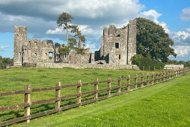 Dublin Full-Day Tour through Boyne Valley - Hill of Tara: Ancient Seat of Power and Modern National Memory