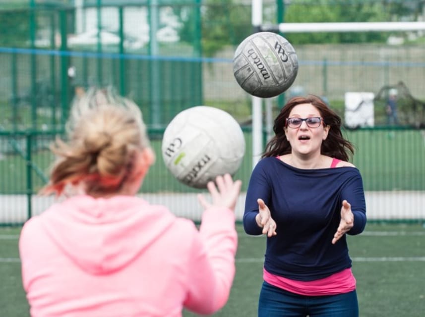 Dublin: Gaelic Games Experience - Coaches and group energy, how the session stays fun
