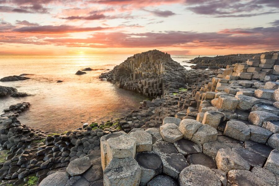 Dublin: Giants Causeway, Dark Hedges, Dunluce & Belfast Tour - What to pack for the Causeway Coast and Glens