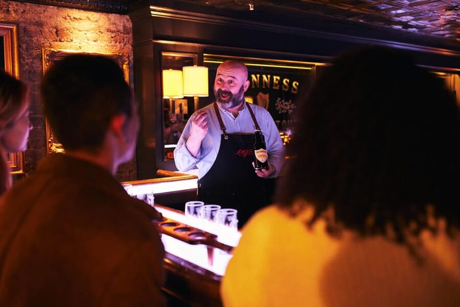 Dublin: Guinness Storehouse Connoisseur Experience - Learning the Guinness pour ritual and making it yours