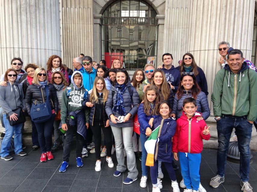 Dublin Highlights: 2.45-Hour Walking Tour in Italian - Dublin Castle: where you feel centuries of power