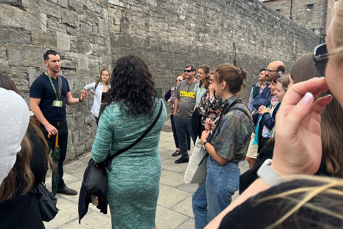Dublin Highlights and Hidden Gems Guided Walking Tour - Dublin Castle Grounds: From Viking Echoes to Independence