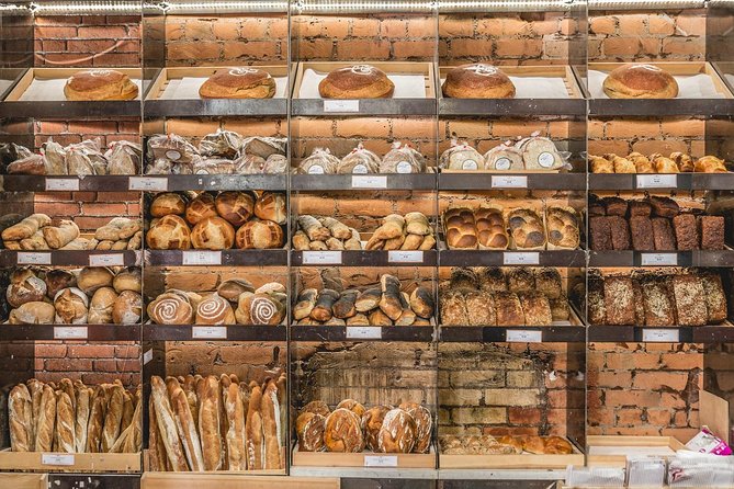 Dublin Historical Centre Food Tour with 8 Food Tastings & Drinks - Stop 2 on Essex St W: sausage rolls straight from the oven plus a secret bite
