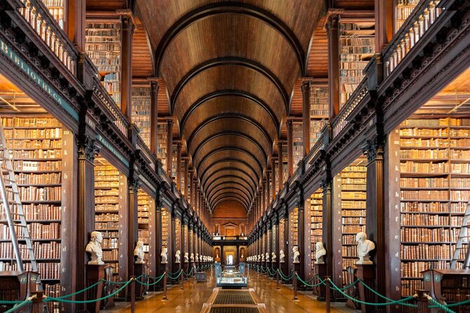 Dublin in a Day: Dublin Castle, Book of Kells, Guinness & Whiskey - Key highlights worth getting excited about