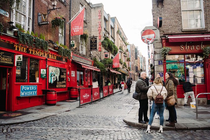 Dublin in a Day: Dublin Castle, Book of Kells, Guinness & Whiskey - Trinity College and the Long Room, seeing the Book of Kells the smart way