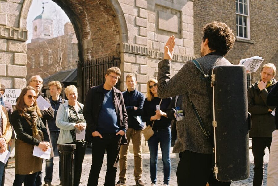 Dublin: Irish Music Walking Tour with Live Performance - Dublin’s street songs are a better time machine than you’d think