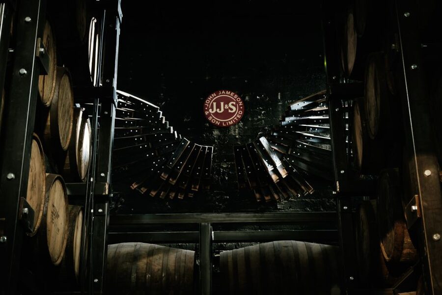 Dublin: Jameson Distillery Whiskey Blending Class - Deconstructing Black Barrel, tasting component parts like a real blender