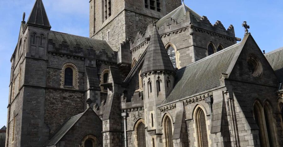 Dublin: Macabre History Walking Tour - The Dark City Route, Both Sides of the River