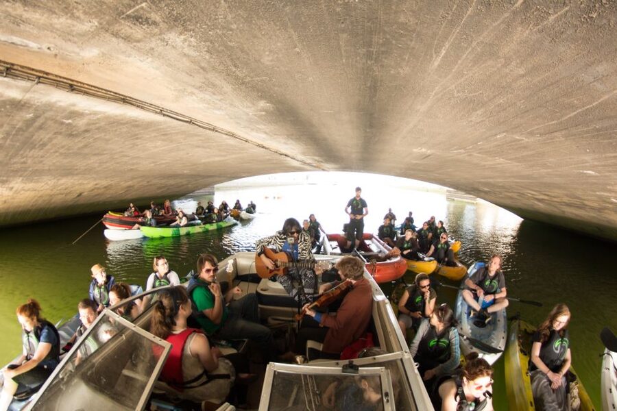 Dublin: Music Under the Bridges Kayaking Tour - The Private Concert Stops: Where the Acoustics Become Part of the Show