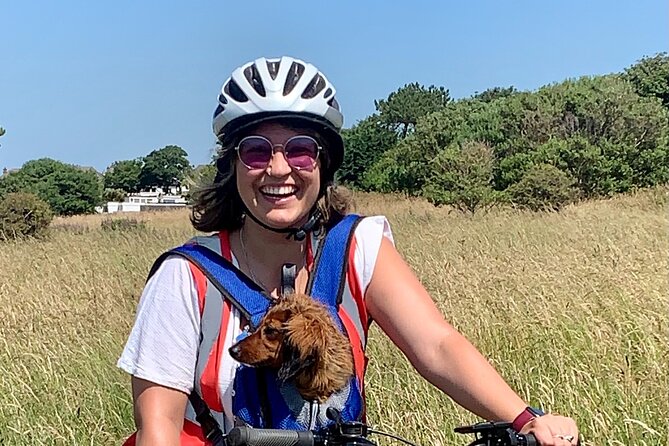 Dublin Panoramic e-Bike Tour with Howth Adventures - Howth Castle stop: the Game of Thrones vibe, without the hassle