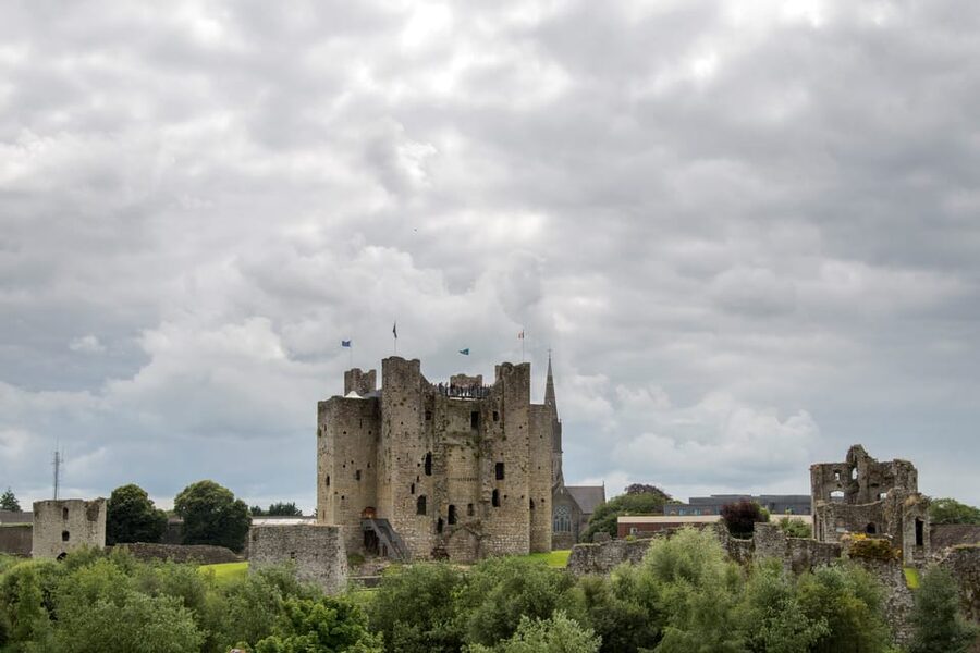 Dublin: Private Boyne Valley and Trim Castle Day Tour - Trim Castle, Ireland’s largest Norman castle and a Braveheart link