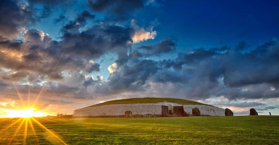 Dublin: Private Boyne Valley and Trim Castle Day Tour - Bru na Boinne and Newgrange, the Neolithic highlight you’ll remember