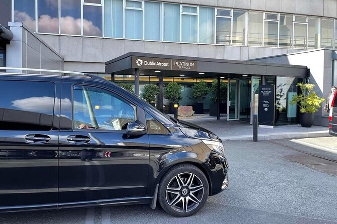 Dublin: Private Chauffeur Tour - Trinity College Dublin and St Stephen’s Green: Two Kinds of Dublin Quiet