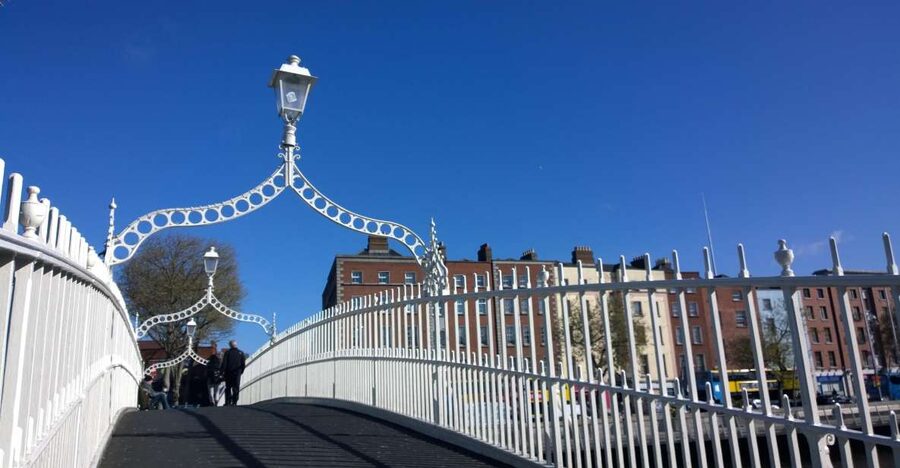Dublin: Private City Tour in German - Trinity College and the City Center: Where Stories Meet the Streets